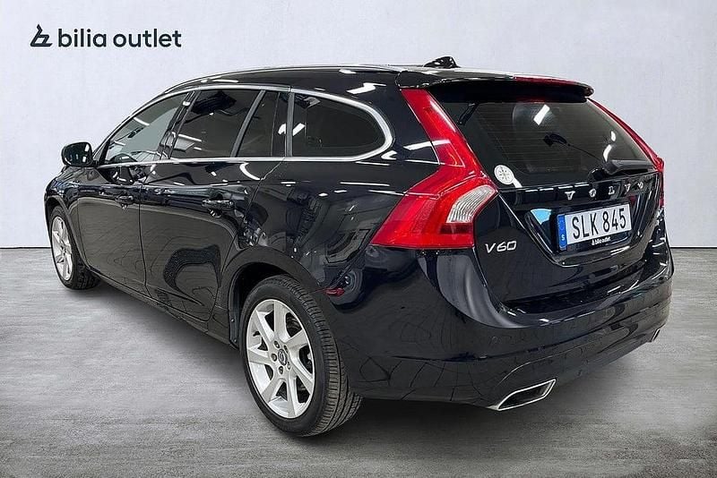 Begagnad Volvo V60 Summum 181 HK (133 kW) 2014 Svart Kombi