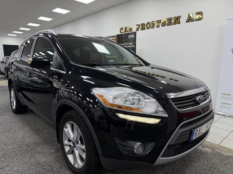 Svart Begagnad 2012 Ford Kuga Titanium SUV | 49 900 kr (Marknadspris) - Bild 1/4