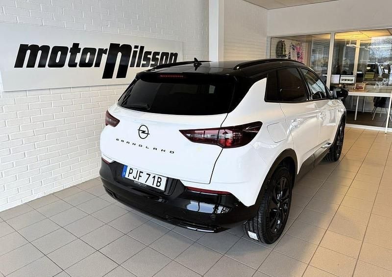 Begagnad Opel Grandland X 131 HK (96 kW) 2023 Vit SUV
