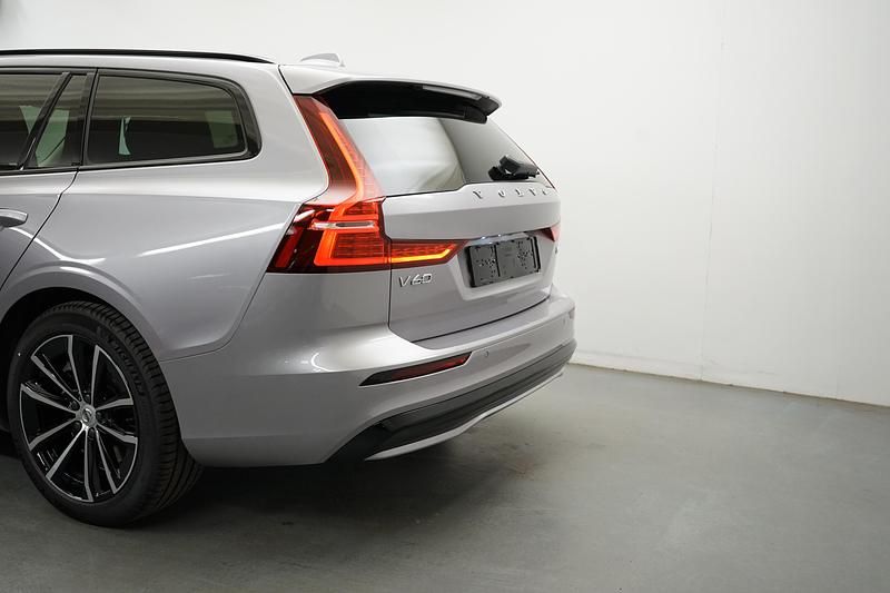 Ny Volvo V60 2026 Silver Kombi