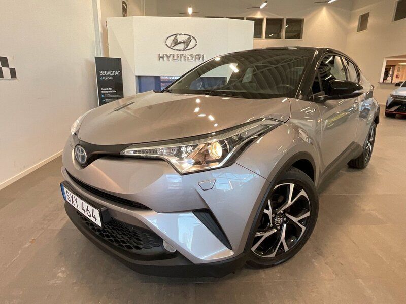 Gråmetallic Begagnad 2018 Toyota C-HR Edition SUV | 219 000 kr (Lite dyr) - Bild 1/4