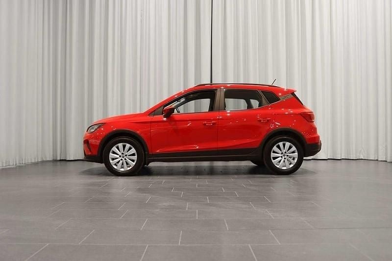 Begagnad Seat Arona 110 HK (80 kW) 2023 Pure red SUV