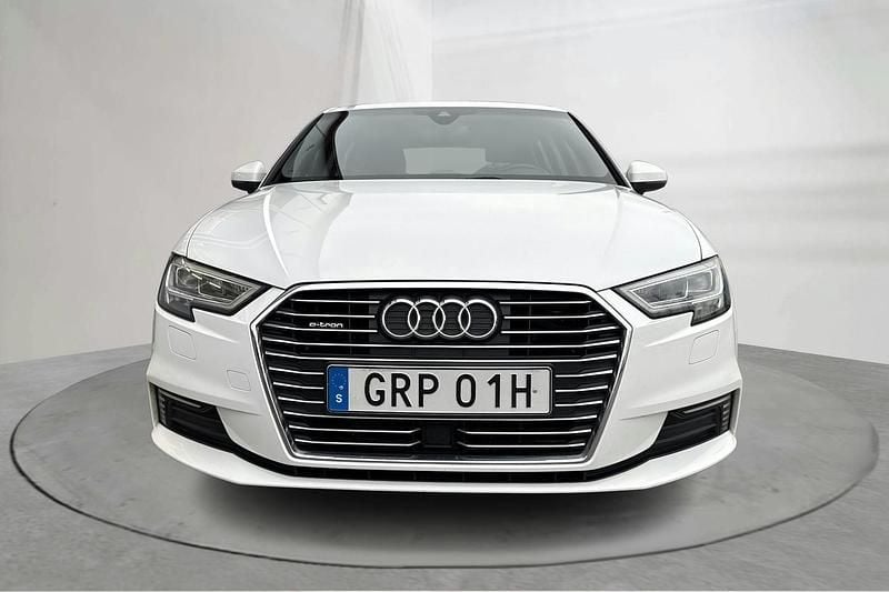 Begagnad Audi A3 Proline 204 HK (150 kW) 2020 Vit Sedan