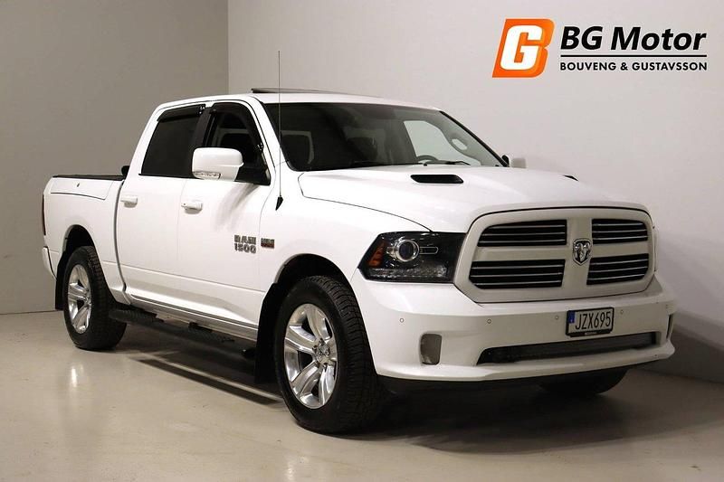 Vit Begagnad 2016 Dodge Ram Pickup | 359 900 kr (Marknadspris) - Bild 1/3