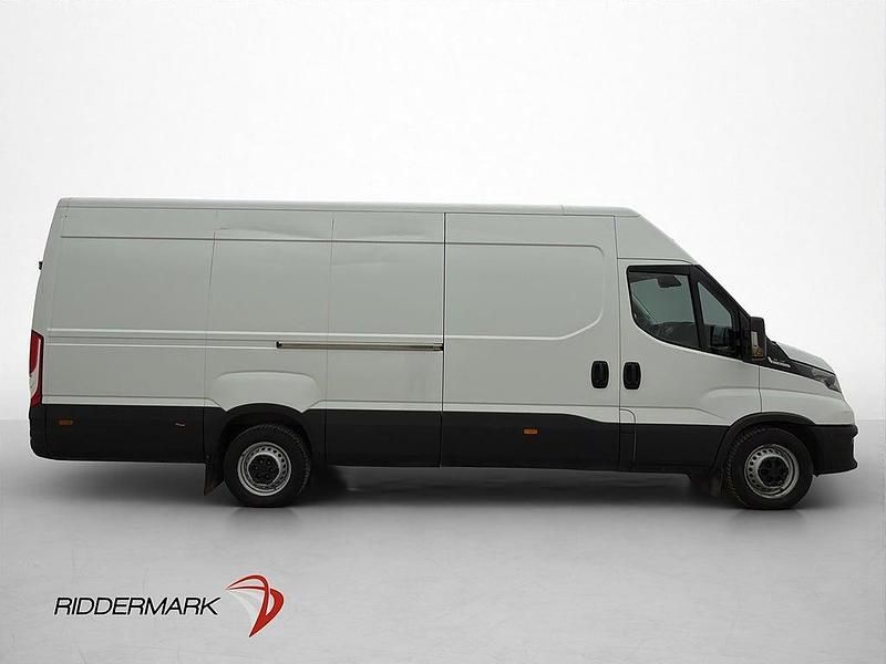 Begagnad Iveco Daily 136 HK (100 kW) 2023 Vit Van