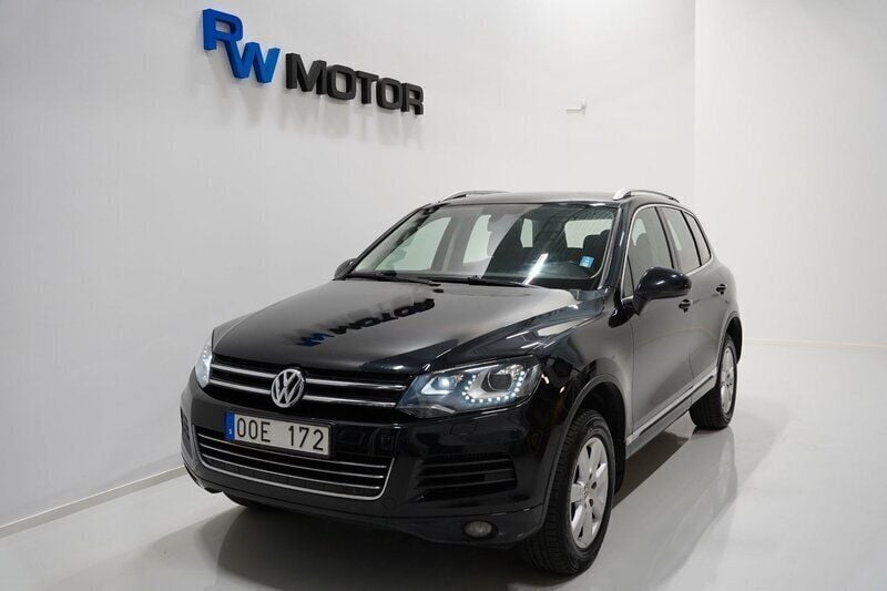 Svart Begagnad 2013 VW Touareg SUV | 164 900 kr (Marknadspris) - Bild 1/4