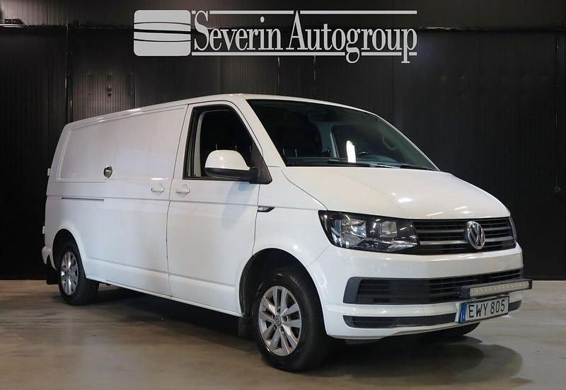 Vit Begagnad 2018 VW T6 Van | 109 900 kr (Dyr) - Bild 1/4