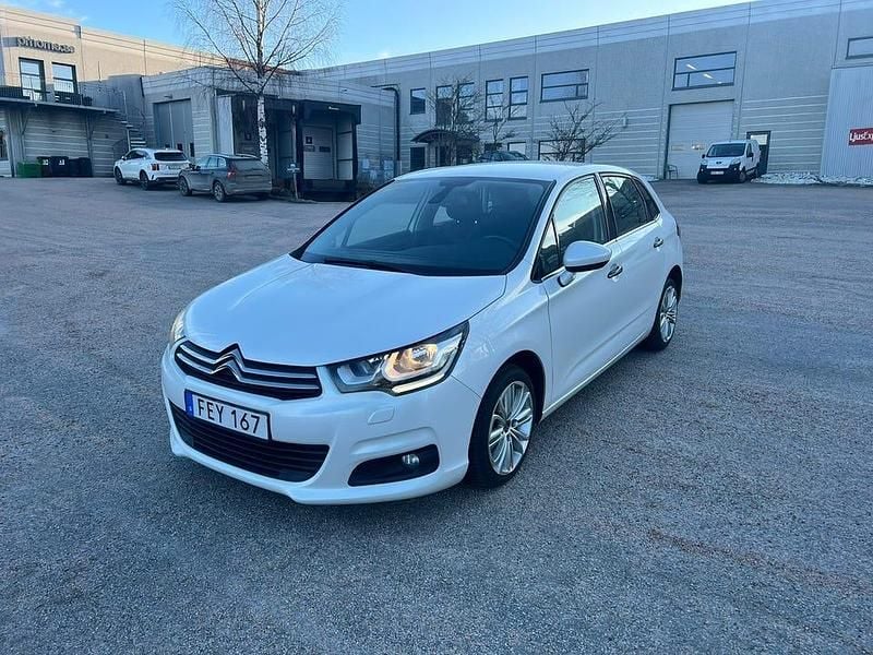 Begagnad Citroën C4 PureTech 110 HK (80 kW) 2015
