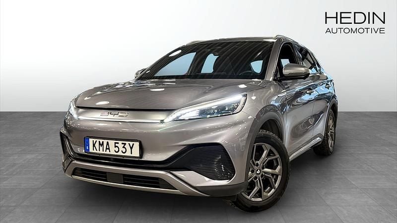 Grå Begagnad 2022 BYD Atto 3 Design SUV | 269 900 kr (Marknadspris) - Bild 1/4