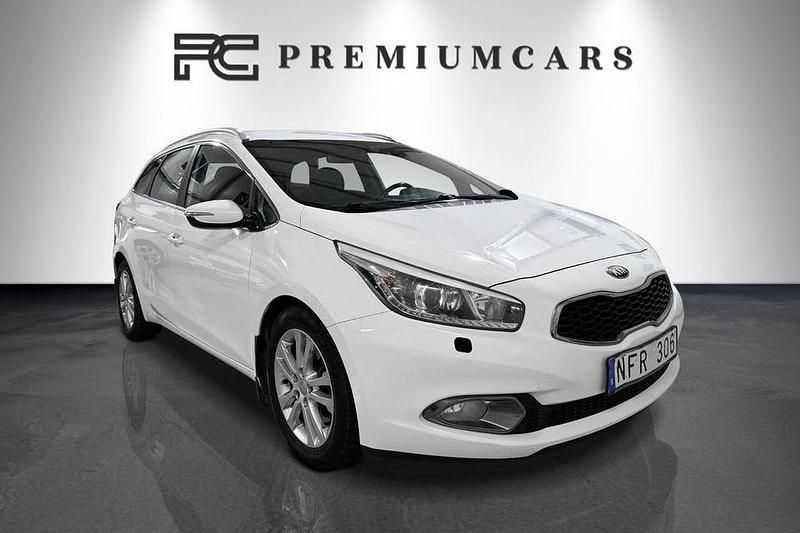 Vit Begagnad 2013 Kia Ceed Sportswagon Comfort Kombi | 54 900 kr (Marknadspris) - Bild 1/4