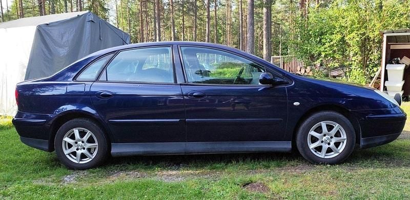 Blå Begagnad 2001 Citroën C5 Halvkombi | 15 000 kr (Marknadspris) - Bild 1/4