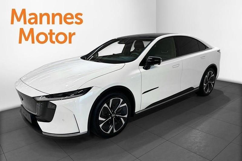 Vit Ny 2025 Mazda 6e Sedan | 499 000 kr - Bild 1/4