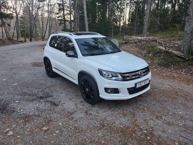 Begagnad 2016 VW Tiguan Sportline SUV | 174 000 kr (Marknadspris) - Bild 1/4