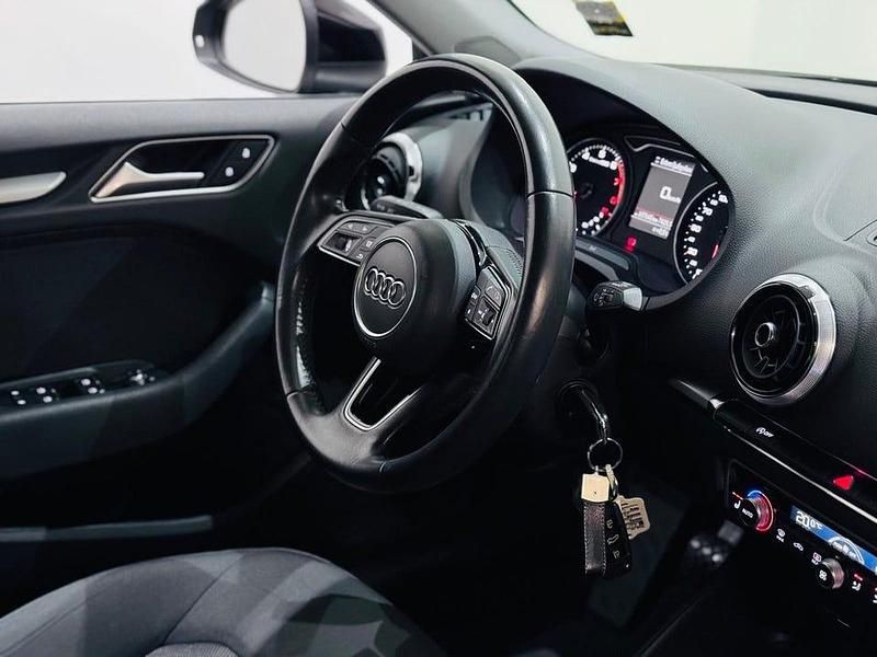 Begagnad Audi A3 Proline 116 HK (85 kW) 2019 Svart