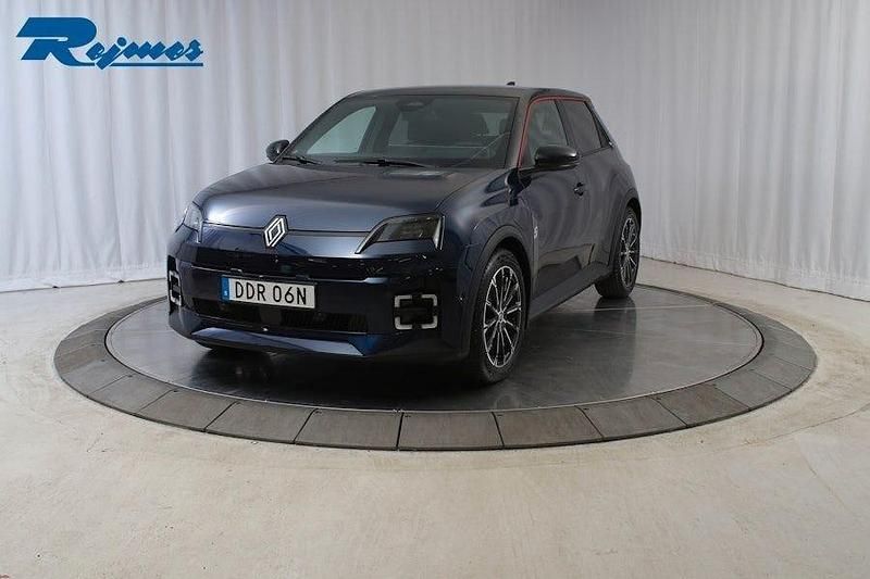 Midnight blue/svart tak Ny 2025 Renault 5 E-Tech Techno Halvkombi | 433 500 kr (Marknadspris) - Bild 1/4