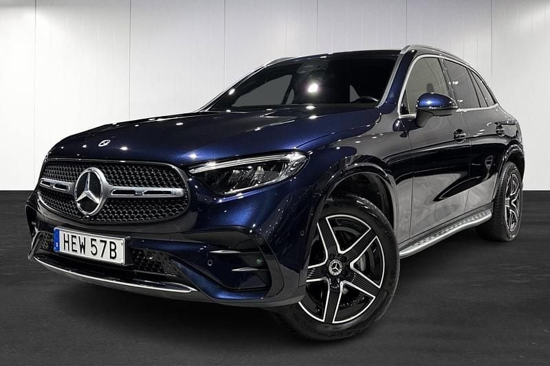 Blå Begagnad 2023 Mercedes GLC300 AMG SUV | 639 900 kr - Bild 1/4