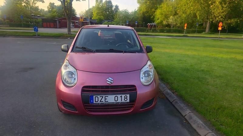 Begagnad Suzuki Alto 68 HK (50 kW) 2010 Halvkombi
