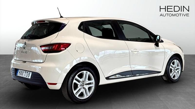 Begagnad Renault Clio IV Zen 73 HK (53 kW) 2016 Vit Halvkombi