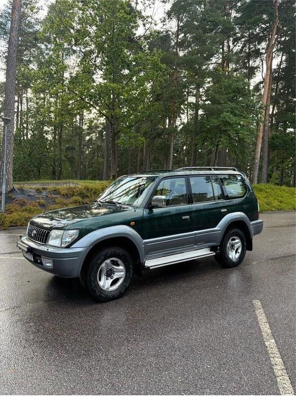 Grön Begagnad 2002 Toyota Land Cruiser SUV | 105 000 kr - Bild 1/4