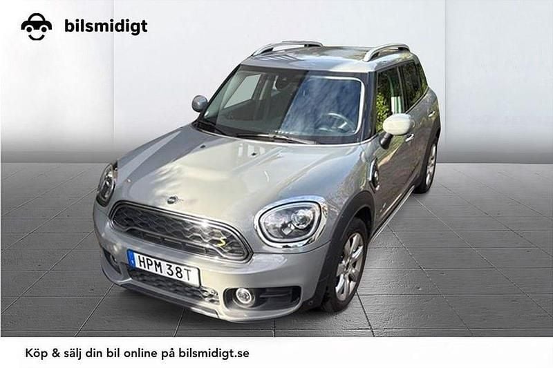 Grå Begagnad 2020 Mini Cooper Countryman Salt SUV | 258 900 kr (Marknadspris) - Bild 1/3