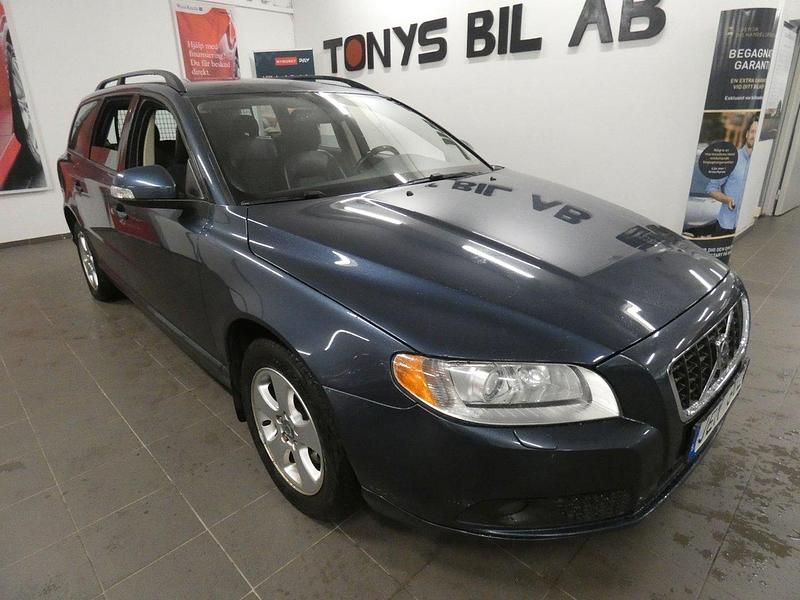 Blå Begagnad 2009 Volvo V70 Momentum Kombi | 37 900 kr (Superpris) - Bild 1/4