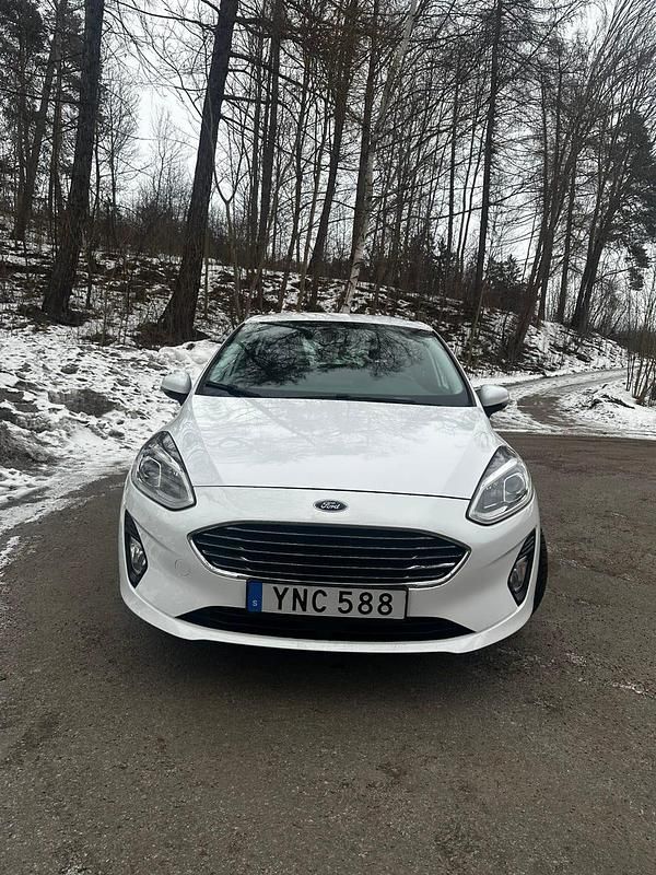 Begagnad Ford Fiesta 100 HK (73 kW) 2017