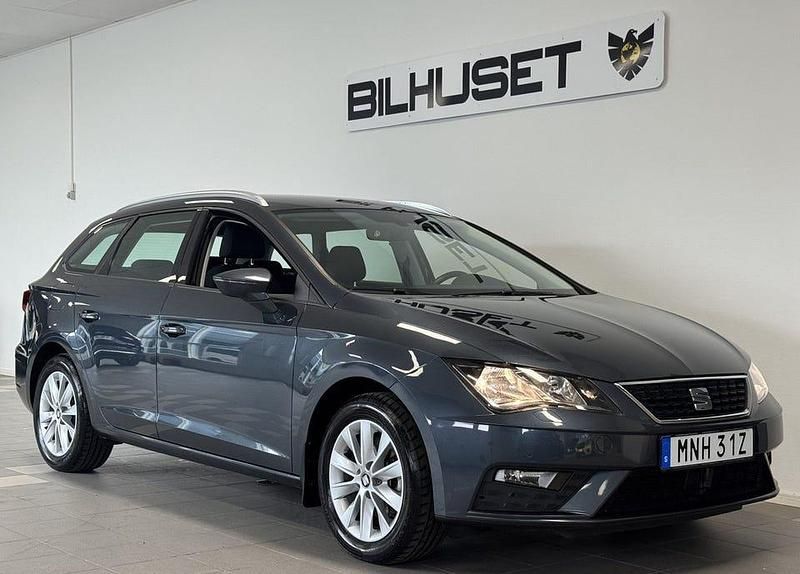 Mörkgrå Begagnad 2020 Seat Leon ST Style Kombi | 154 900 kr (Marknadspris) - Bild 1/4