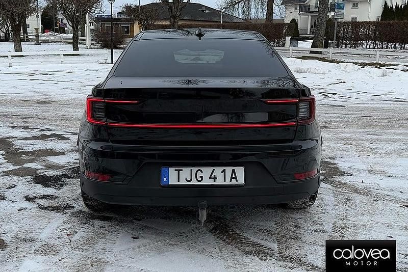 Begagnad Polestar 2 Pilot-lite 172 kW (234 HK) 2022 Svart Halvkombi
