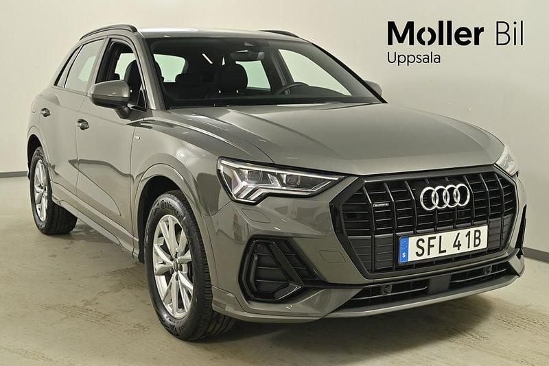Chronosgrå metallic Begagnad 2023 Audi Q3 S-Line SUV | 499 000 kr - Bild 1/4