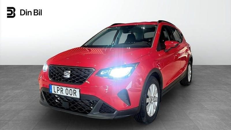 Begagnad Seat Arona Style 110 HK (80 kW) 2023 Röd SUV