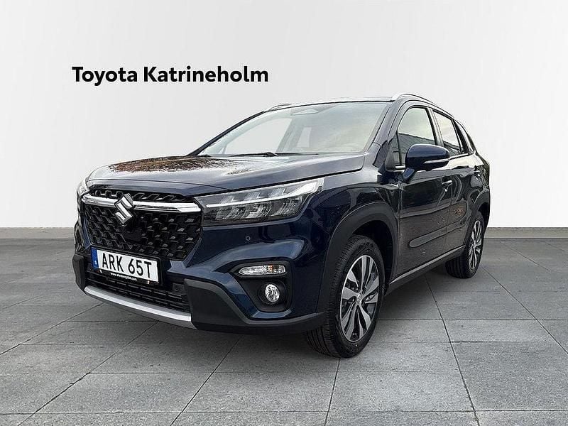 Blå Ny 2025 Suzuki SX4 S-Cross SUV | 361 800 kr (Lite dyr) - Bild 1/4
