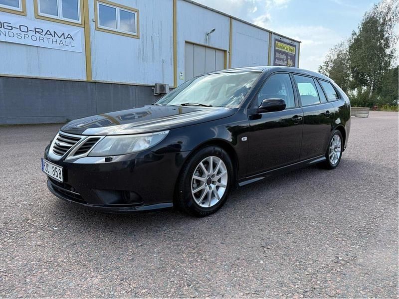 Svart Begagnad 2009 Saab 9-3 Linear Kombi | 44 900 kr (Marknadspris) - Bild 1/4
