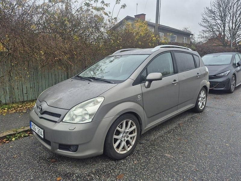 Begagnad 2006 Toyota Corolla Verso Minibuss | 25 000 kr (Marknadspris) - Bild 1/4