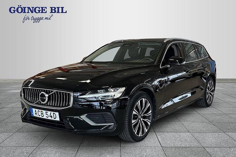 Svart Begagnad 2022 Volvo V60 Core Kombi | 389 000 kr (Lite dyr) - Bild 1/2