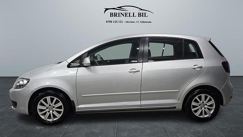 Begagnad VW Golf VI 105 HK (77 kW) 2011 Silver Halvkombi