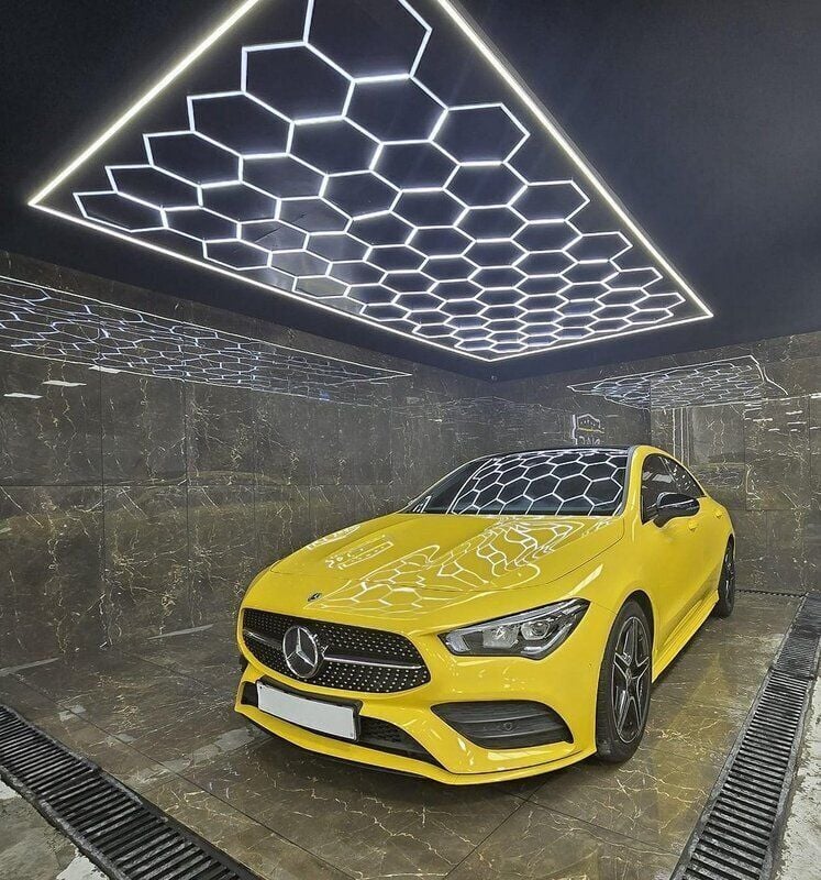 Gul Begagnad 2020 Mercedes CLA200 AMG Sportkupé | 360 000 kr (Marknadspris) - Bild 1/4