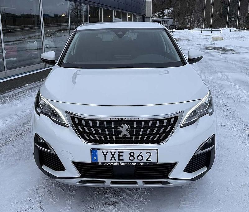 Begagnad Peugeot 3008 Allure 131 HK (96 kW) 2017 Vit SUV
