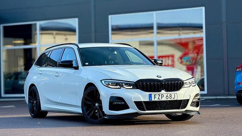 Begagnad BMW 320 M Sport 190 HK (139 kW) 2020 Vit Kombi