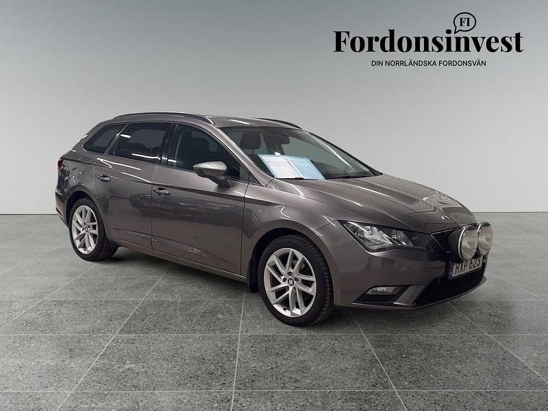 Grå Begagnad 2016 Seat Leon ST 4Drive Kombi | 119 900 kr (Dyr) - Bild 1/4