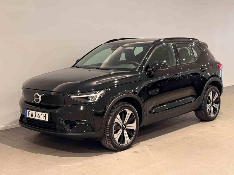 Svart Begagnad 2023 Volvo XC40 Single Motor SUV | 329 500 kr - Bild 1/1