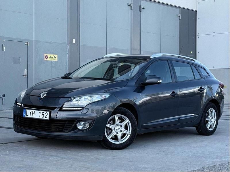 Grå Begagnad 2012 Renault Mégane GrandTour Kombi | 49 999 kr (Marknadspris) - Bild 1/4
