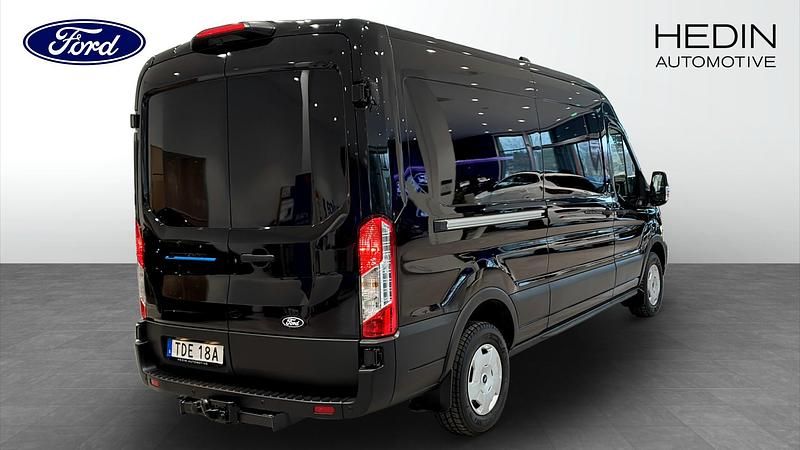 Ny Ford E-Transit 2026 Svart Van