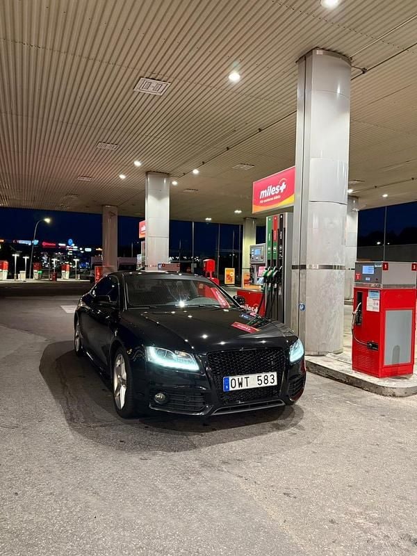Begagnad 2011 Audi A5 Sportkupé | 130 000 kr (Lite dyr) - Bild 1/4