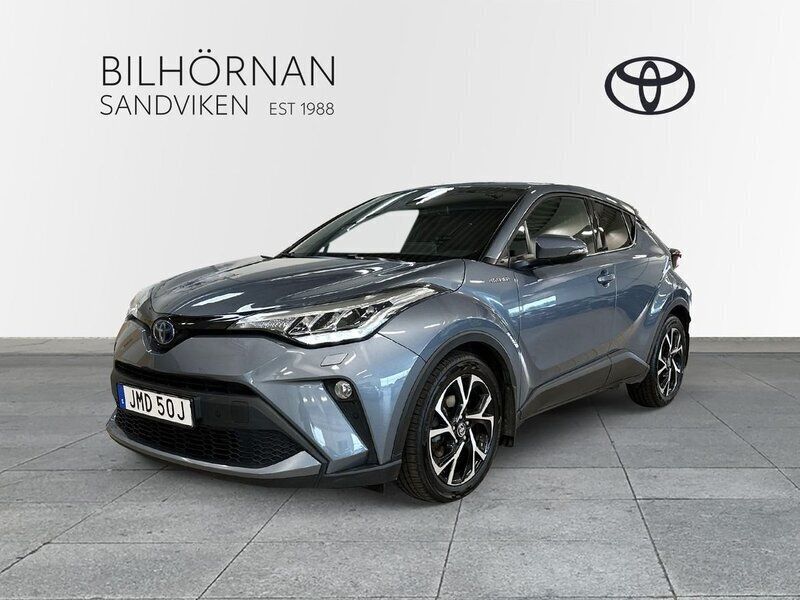 Grå Begagnad 2021 Toyota C-HR Edition SUV | 249 900 kr (Marknadspris) - Bild 1/3
