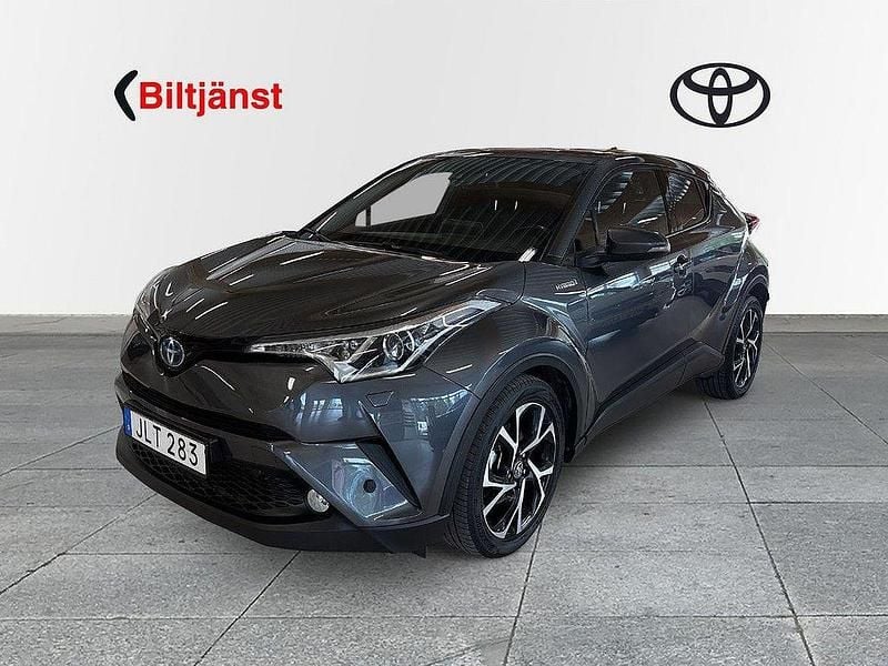 Mörkgrå Begagnad 2018 Toyota C-HR Edition SUV | 209 000 kr (Marknadspris) - Bild 1/4