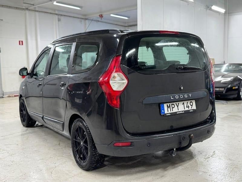 Begagnad Dacia Lodgy 116 HK (85 kW) 2015 Svart Minibuss