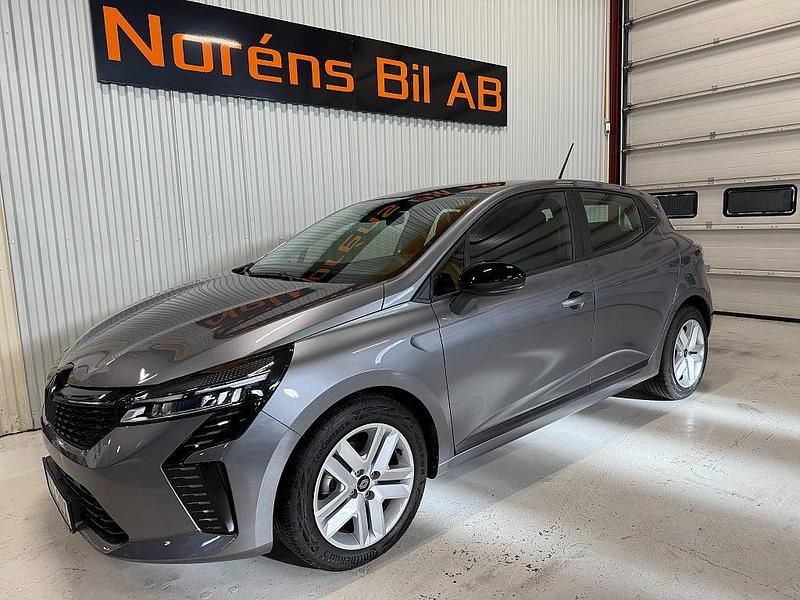 Begagnad Renault Clio V Evolution 91 HK (66 kW) 2024 Grå Halvkombi