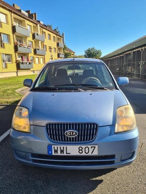Blå Begagnad 2005 Kia Picanto 4 Halvkombi | 20 000 kr (Marknadspris) - Bild 1/4