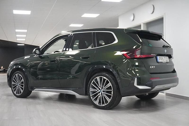 Begagnad BMW iX1 xLine 230 kW (313 HK) 2023 Grön SUV
