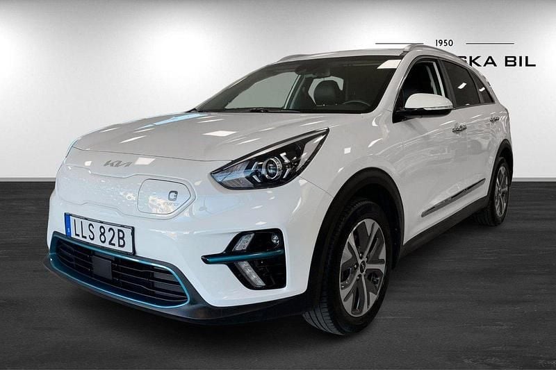 Clear white Begagnad 2022 Kia e-Niro Advance SUV | 239 000 kr (Bra pris) - Bild 1/4
